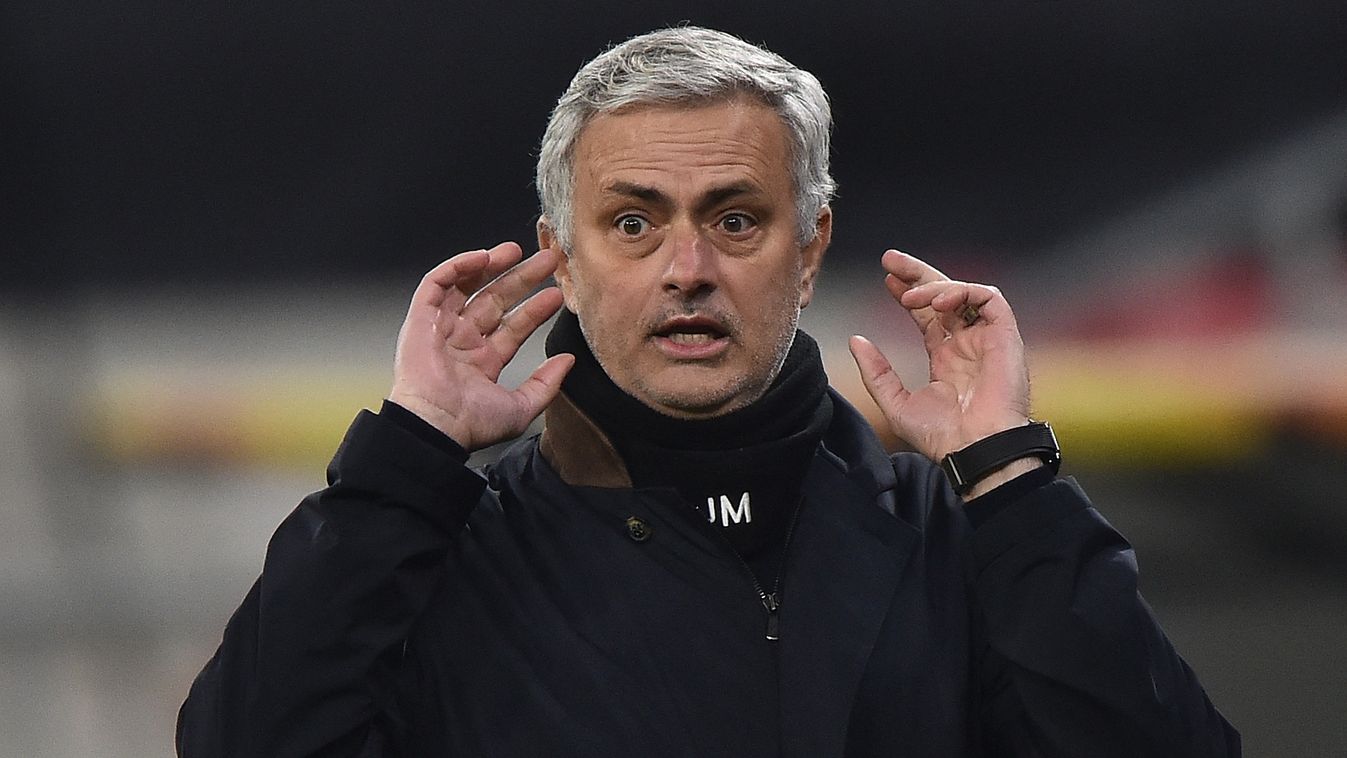 Egy vagyonba kerülne, ha kirúgnák Mourinhót