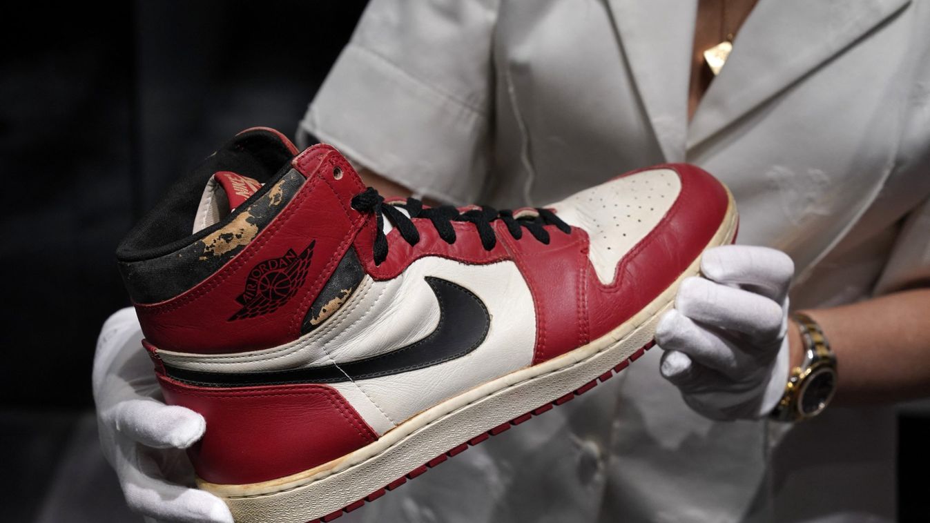 Megint egy temérdek pénzt fizettek egy Jordan-ereklyéért