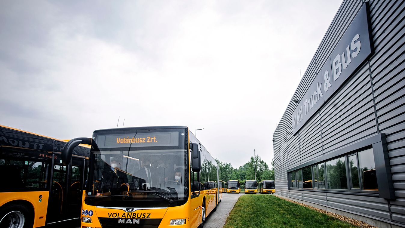 Húsz vadonatúj MAN csuklós busz érkezik Győr-Moson-Sopron megyébe – fotók a járgányokról