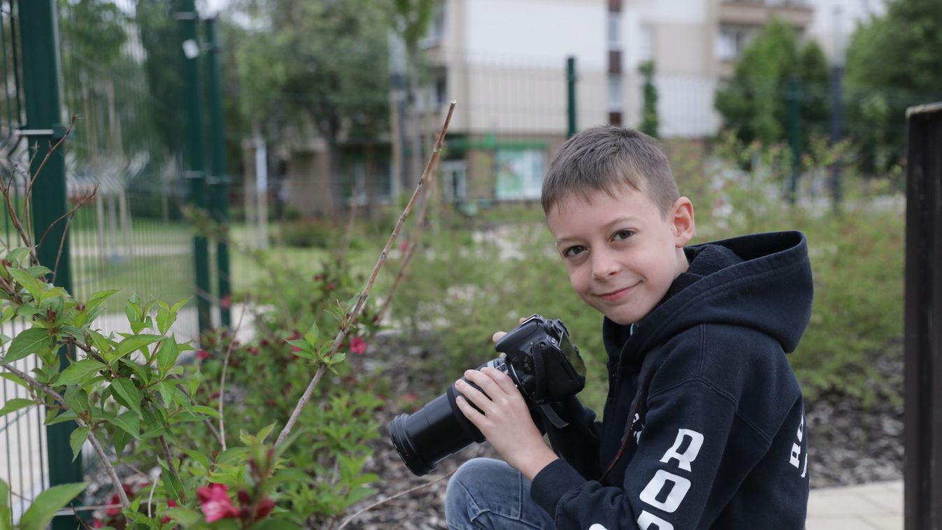 Olivér szemével a világ – A 9 éves péri kisfiú fotóit a National Geographic is közölte – galéria