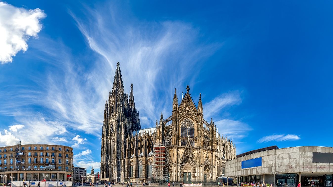 Újra megnyílt a turisták előtt a kölni dóm