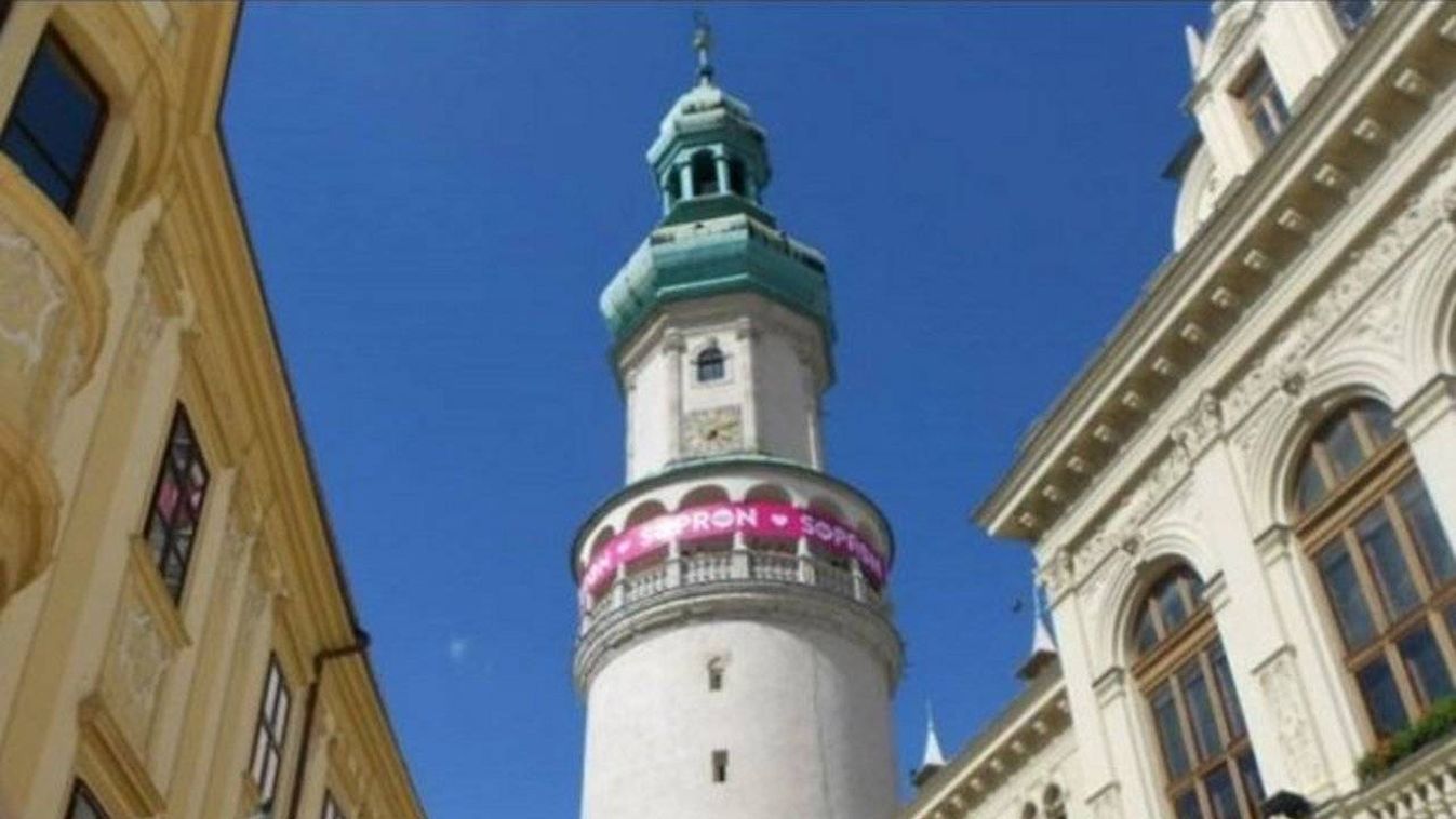Egy jó játékbolt hiányzik a soproni Tűztorony mellől
