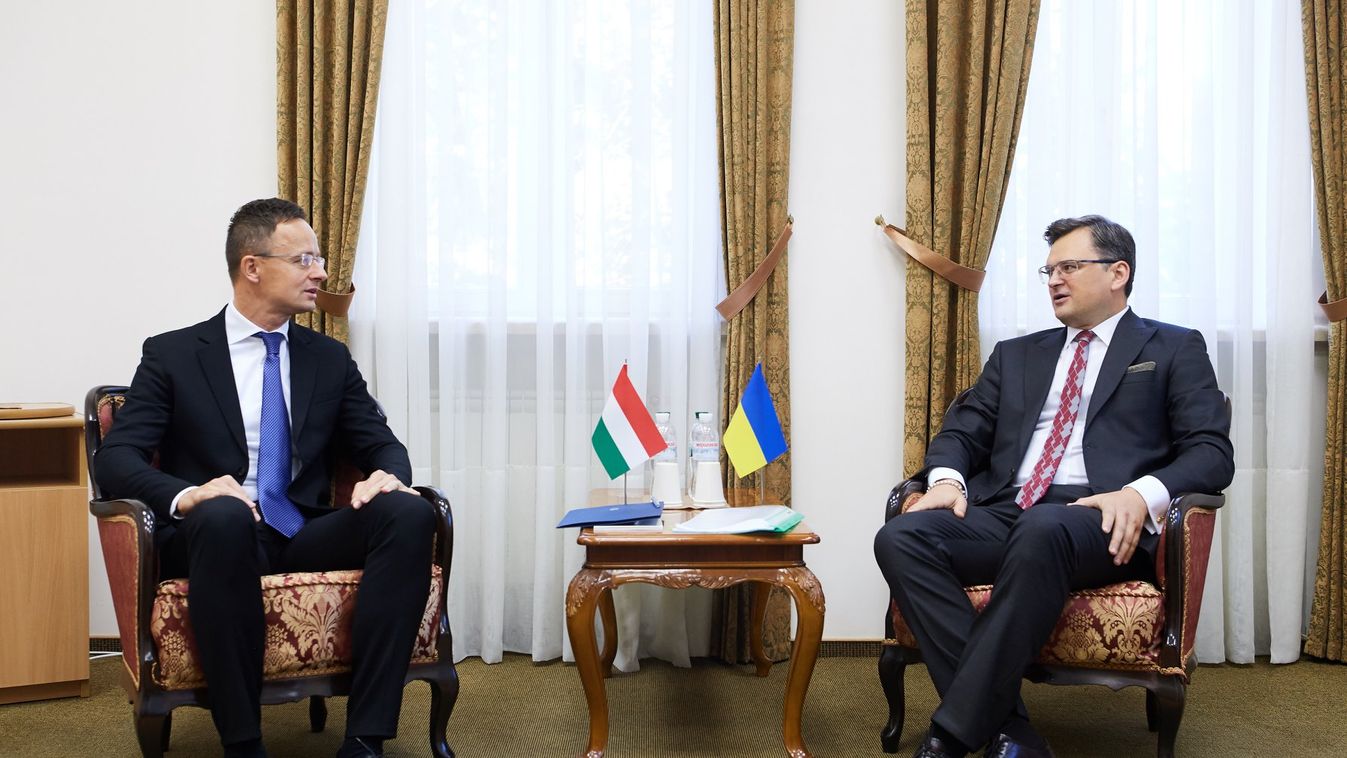 Szijjártó Péter: hétfőn minden átkelő megnyílik a magyar-ukrán határon (videó)