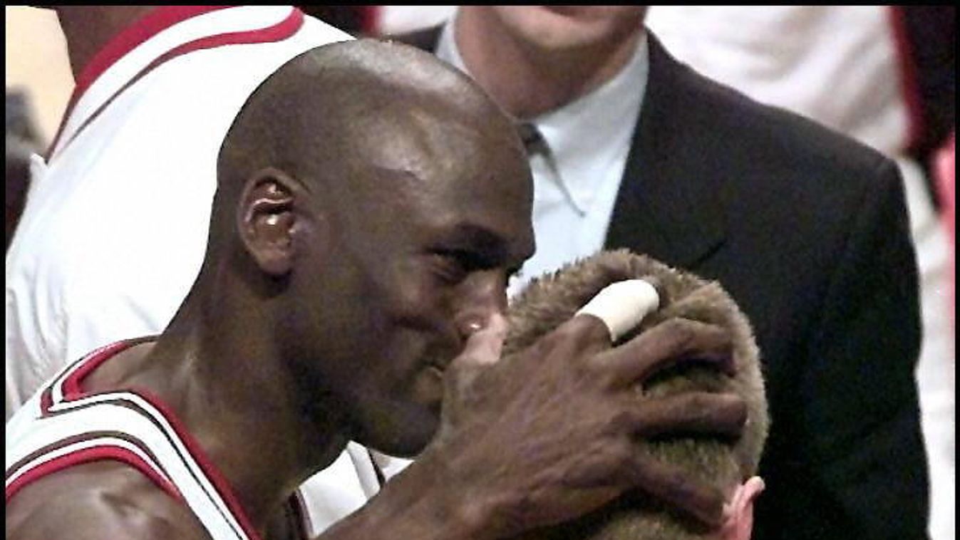 Megvehetik azt a gatyát, amiben Steve Kerr bajnokságot nyert a Bullsnak (videó)