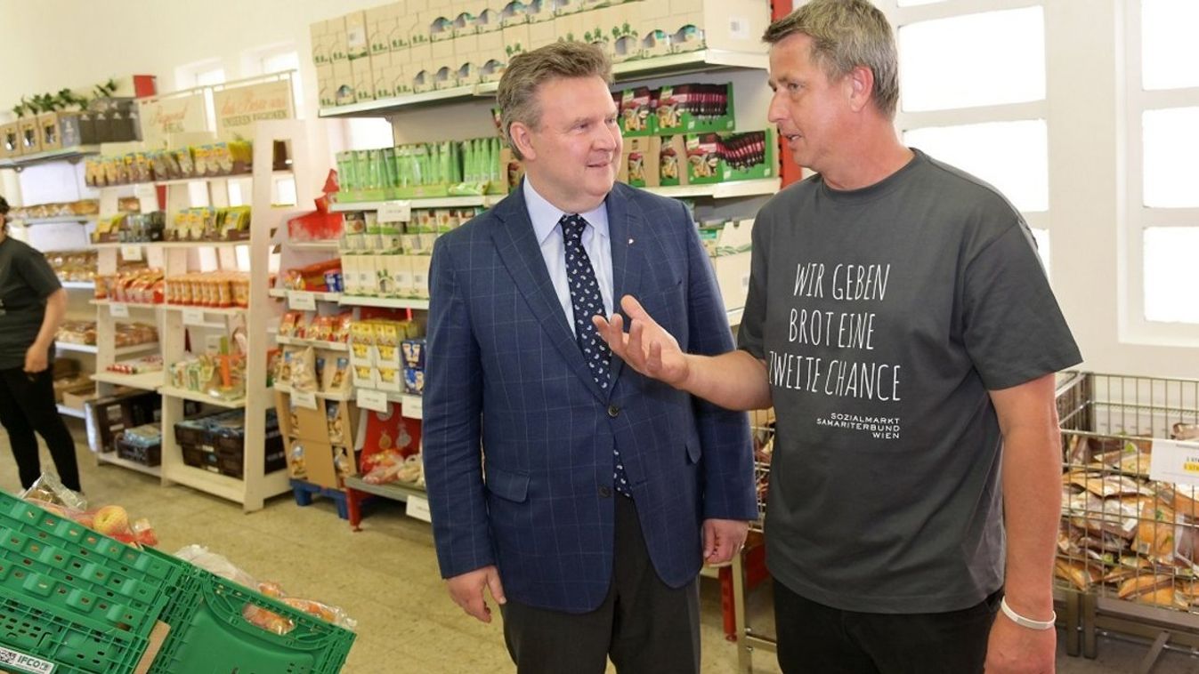 Bevásárlóközpontban nyílt szociális bolt Bécsben