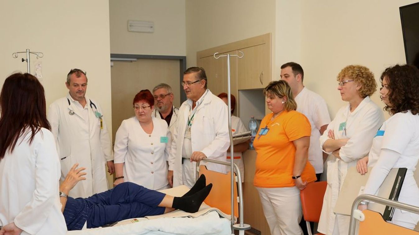 Még sohasem dolgozott ennyi onkológus a győri kórházban