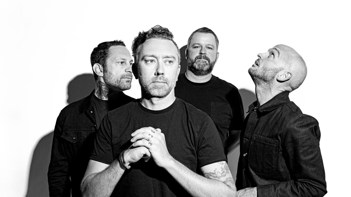 A magyar közönségnek is bemutatja új albumát a Rise Against
