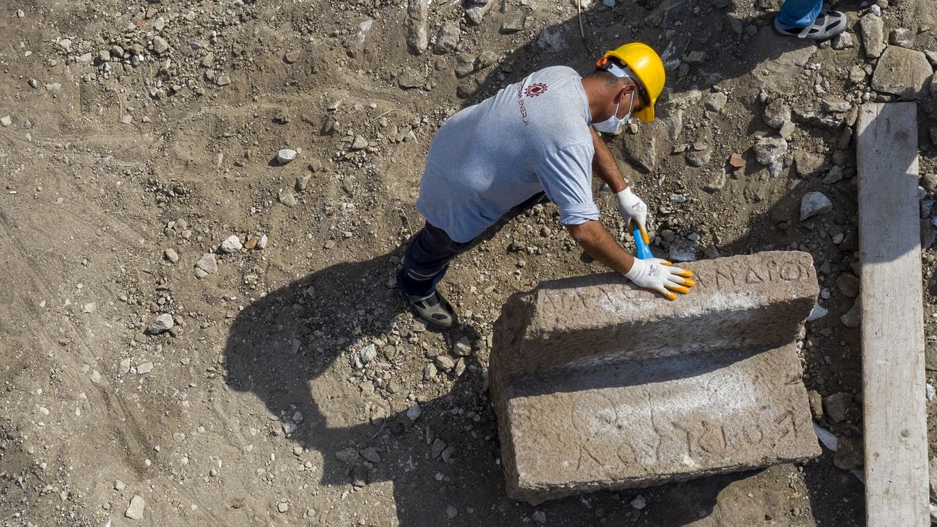 Névre szóló ülőhelyeket találtak a pergamoni amfiteátrumban