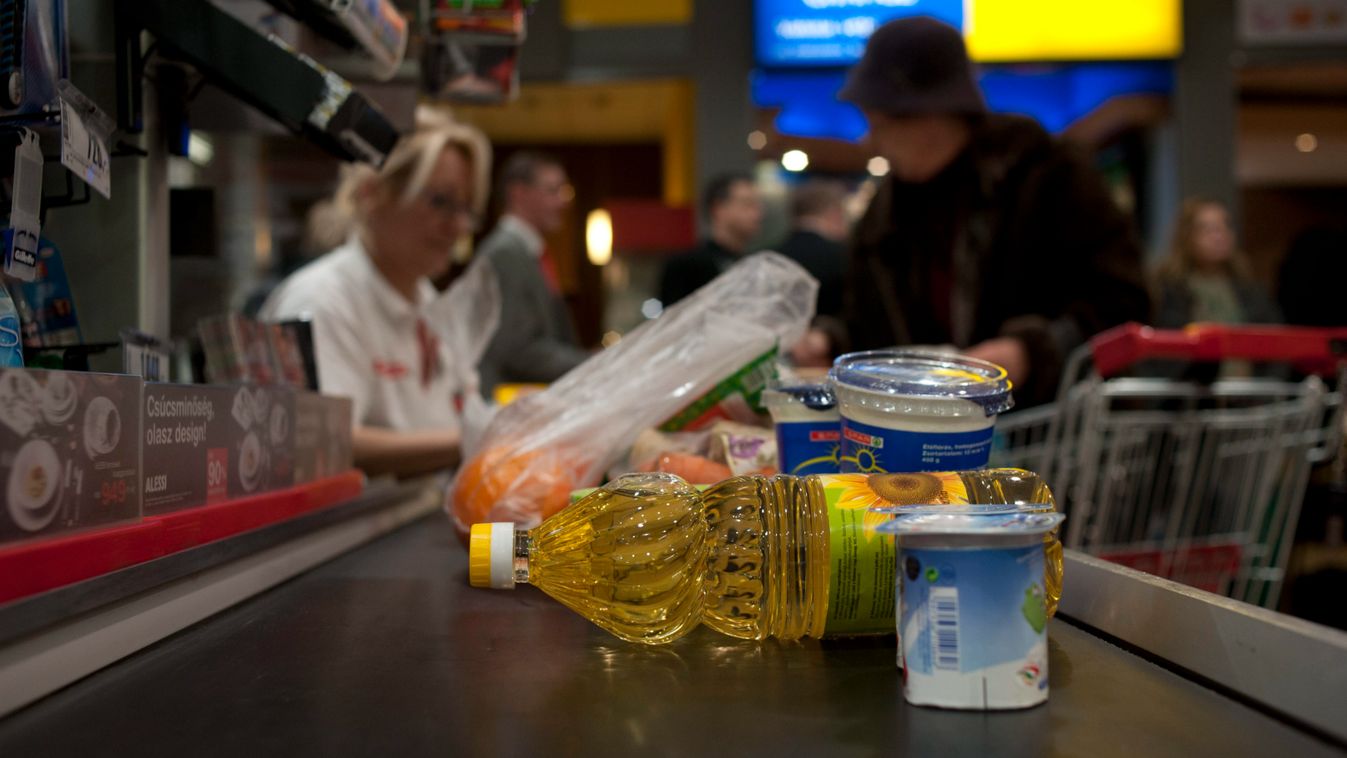 Táblákon is tájékoztatni kell a vásárlókat az élelmiszerárstopról