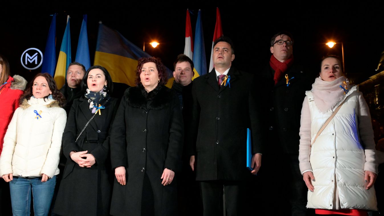 Nyomát sem találni a baloldal programjának