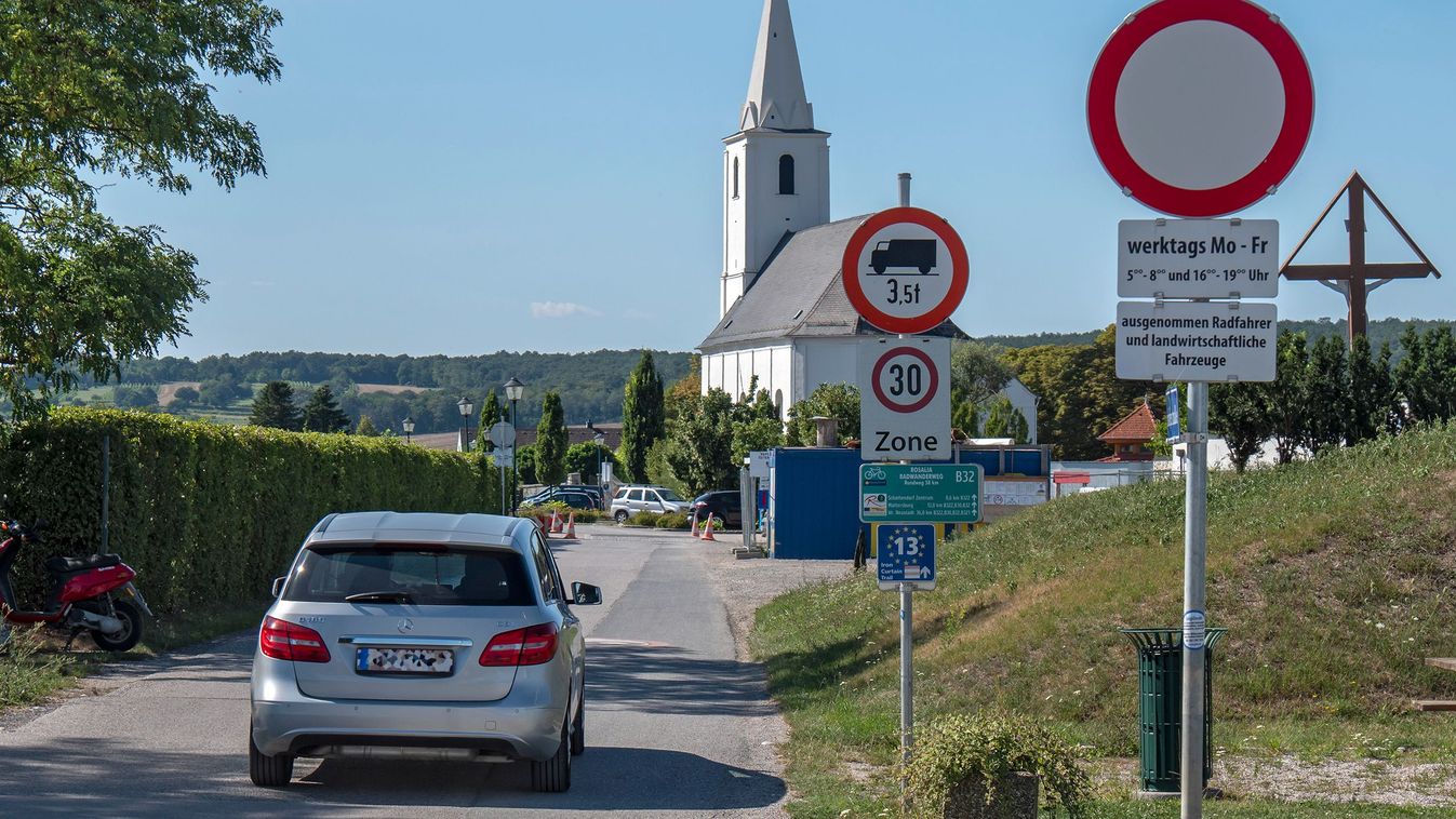 Korlátoznák az átkelést az osztrákok Somfalva és Ágfalva között