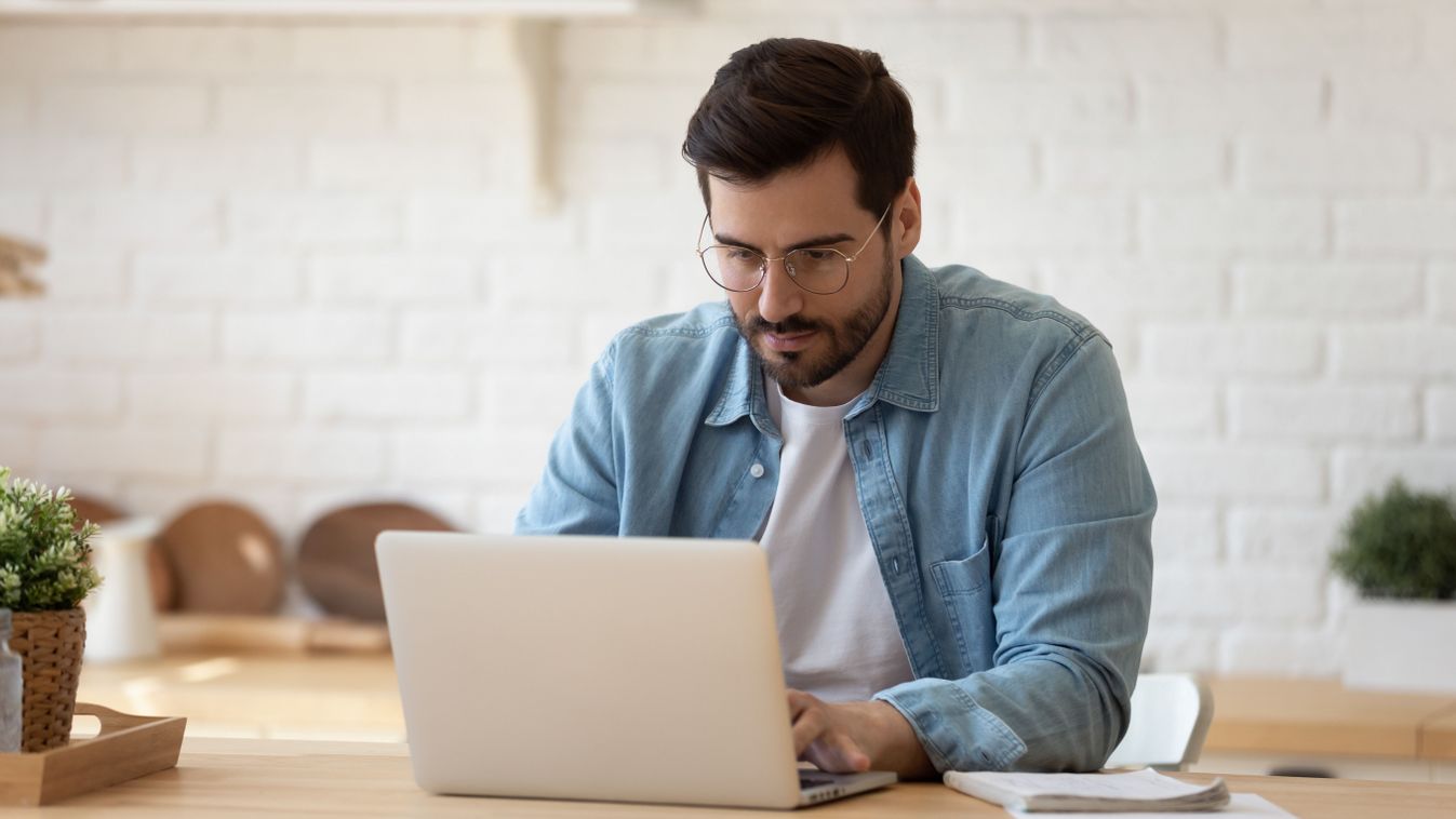 Ezeken spórolnak a magyar online vásárlók