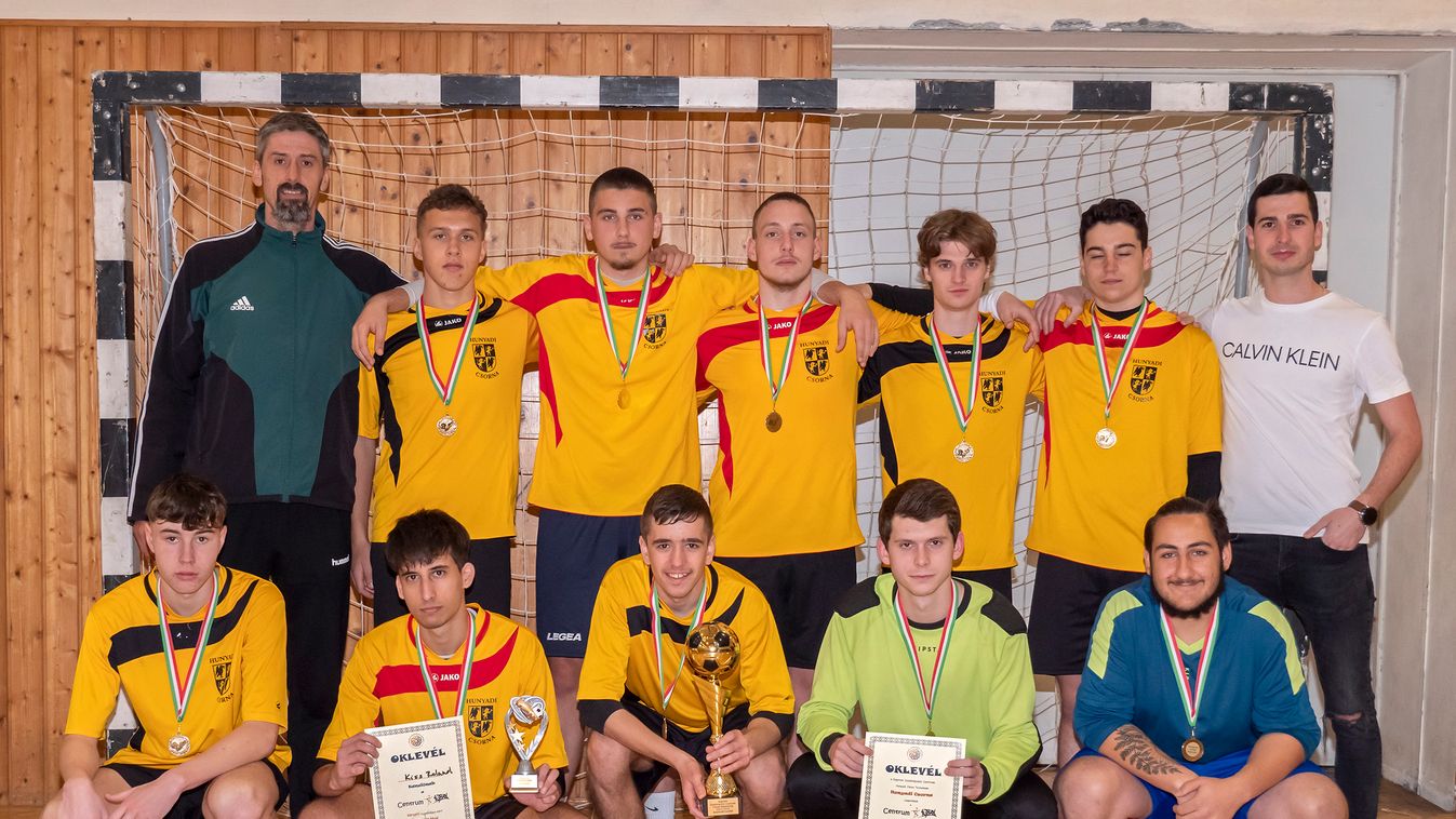Futsal - A Soproni Szakképzési Centrum négy iskolájának diákjai mérkőztek egymással - galéria