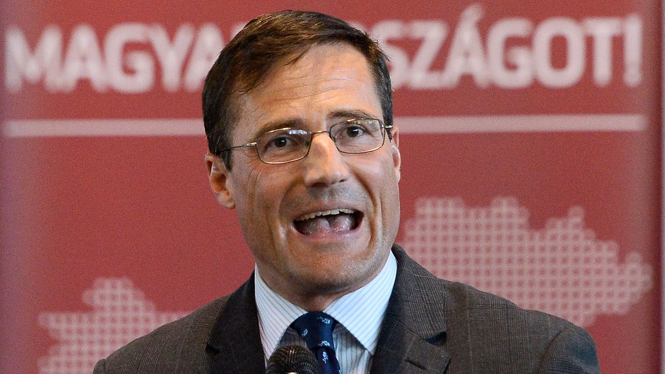 Gyöngyösi Márton bejelentette: jövőben jobbiktalanítják a Jobbikot