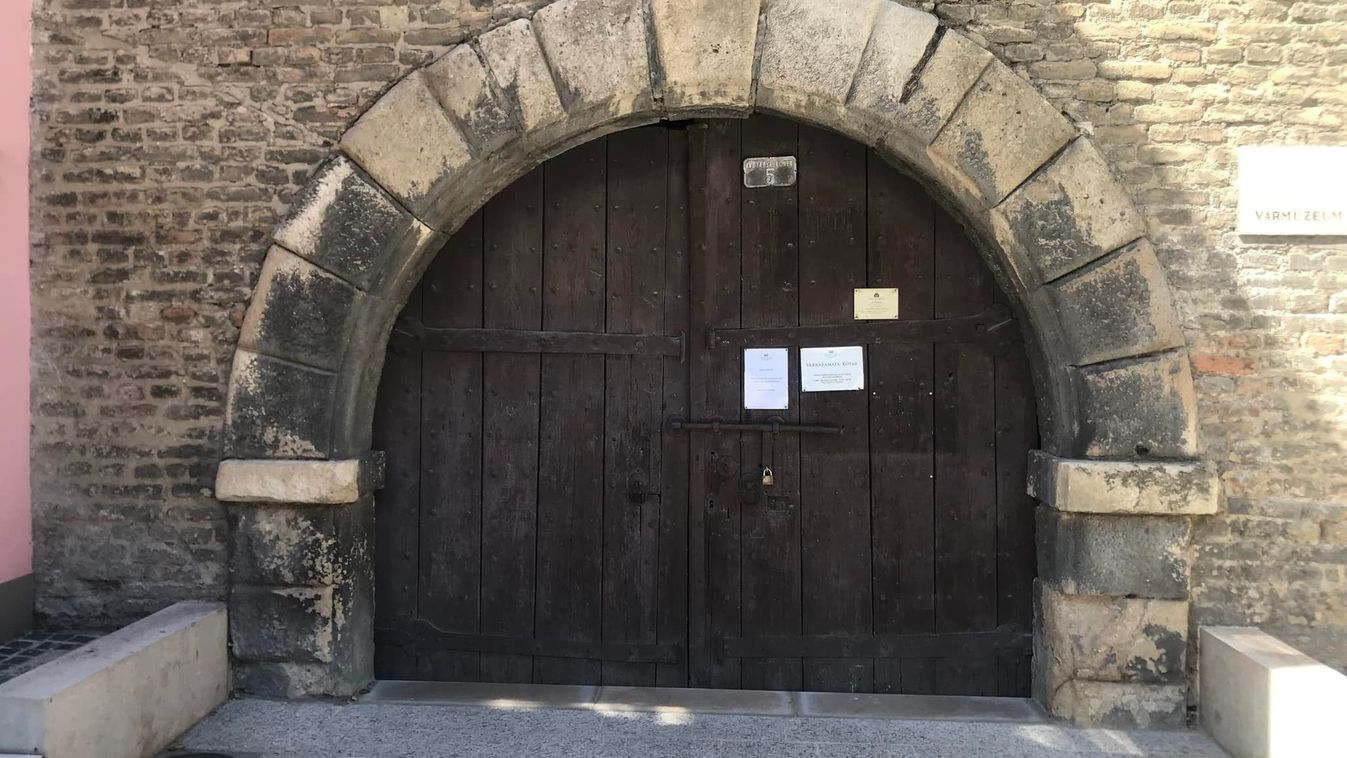 Holttestet találtak a Káptalandomb alján Győrben - frissítés