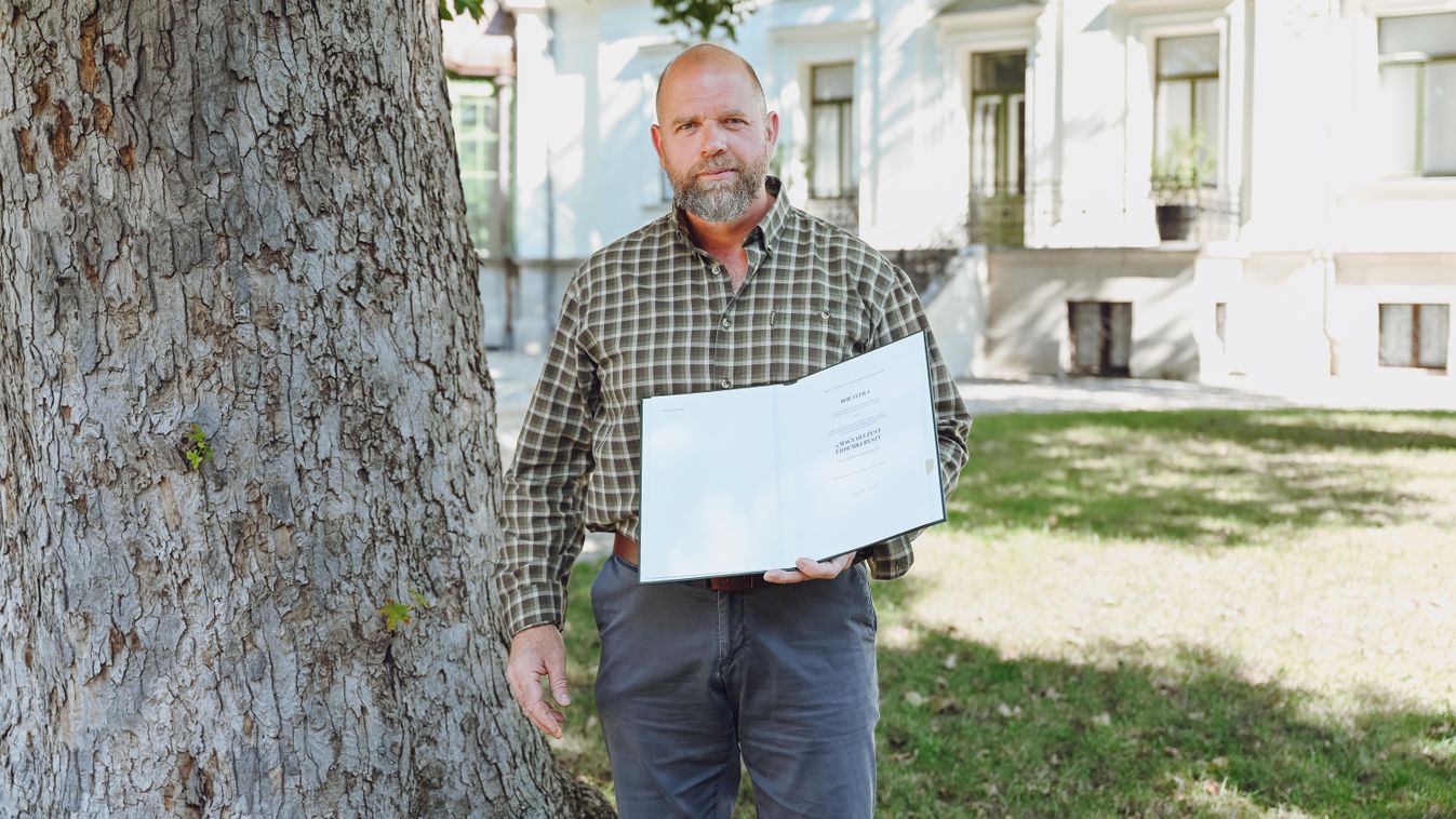 Elhivatott erdésztechnikus - Érdemkereszt kitüntetést kapott Sopronban Bőr Attila