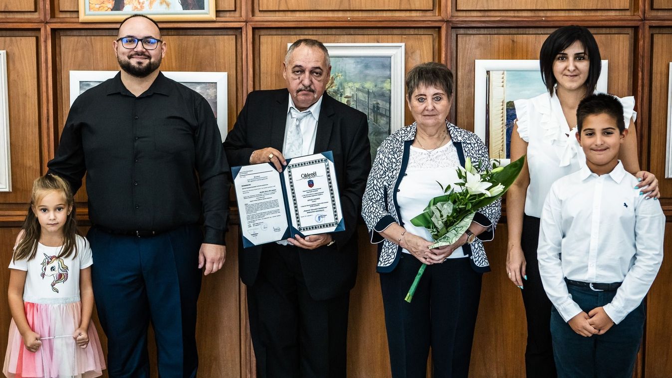 Kitüntették a nyugdíjba vonuló kapuvári mentőt