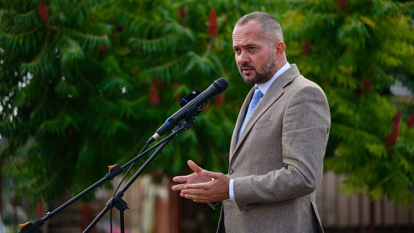 Gyopáros Alpár: Magyarországon reneszánszukat élik az őshonos nemzetiségi közösségek
