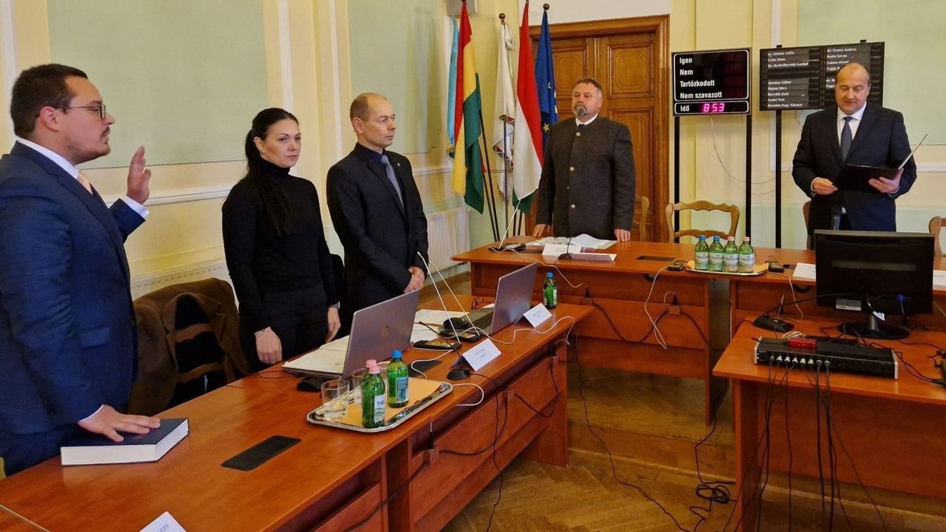 Vajda Bence alpolgármester fiatalos lendületet hoz Komárom vezetésébe