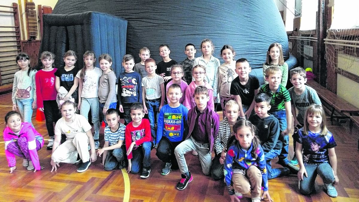 Űrben jártak a soproni diákok