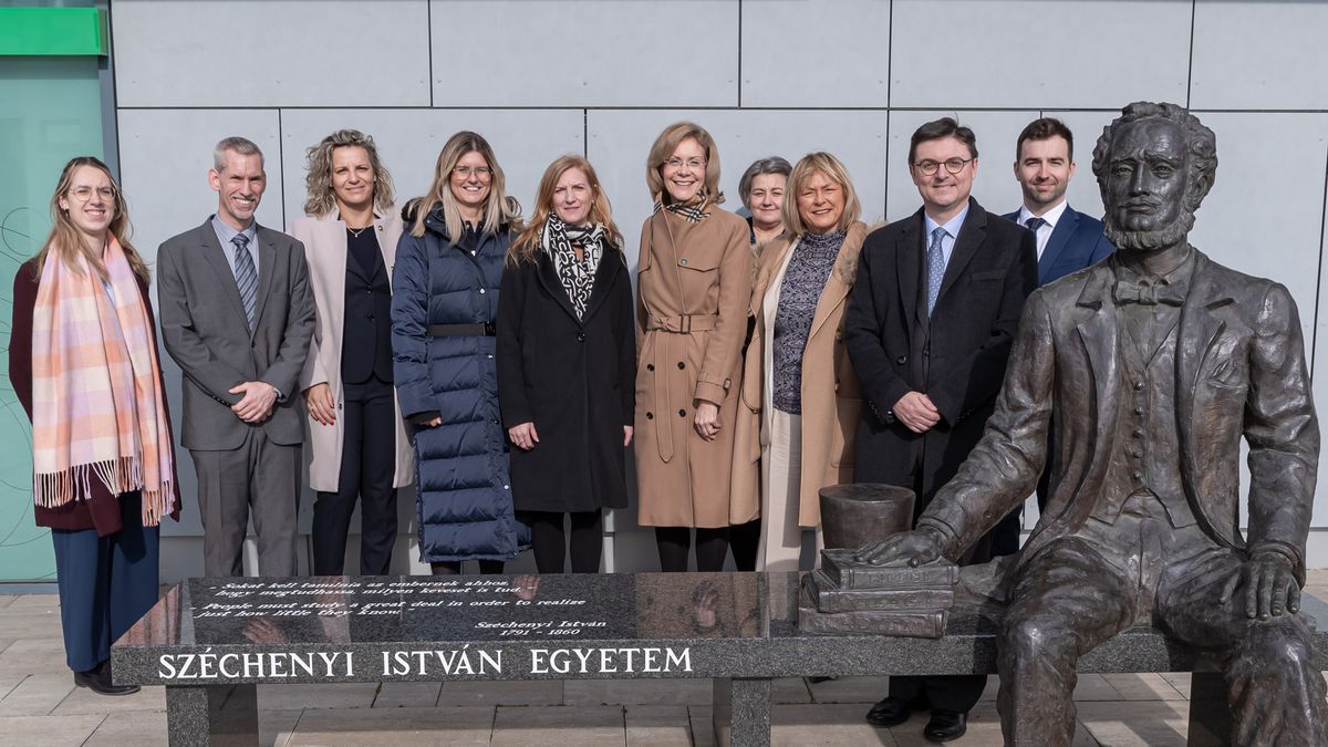 A Széchenyi István Egyetem fejlődésével ismerkedett Belgium magyarországi nagykövete