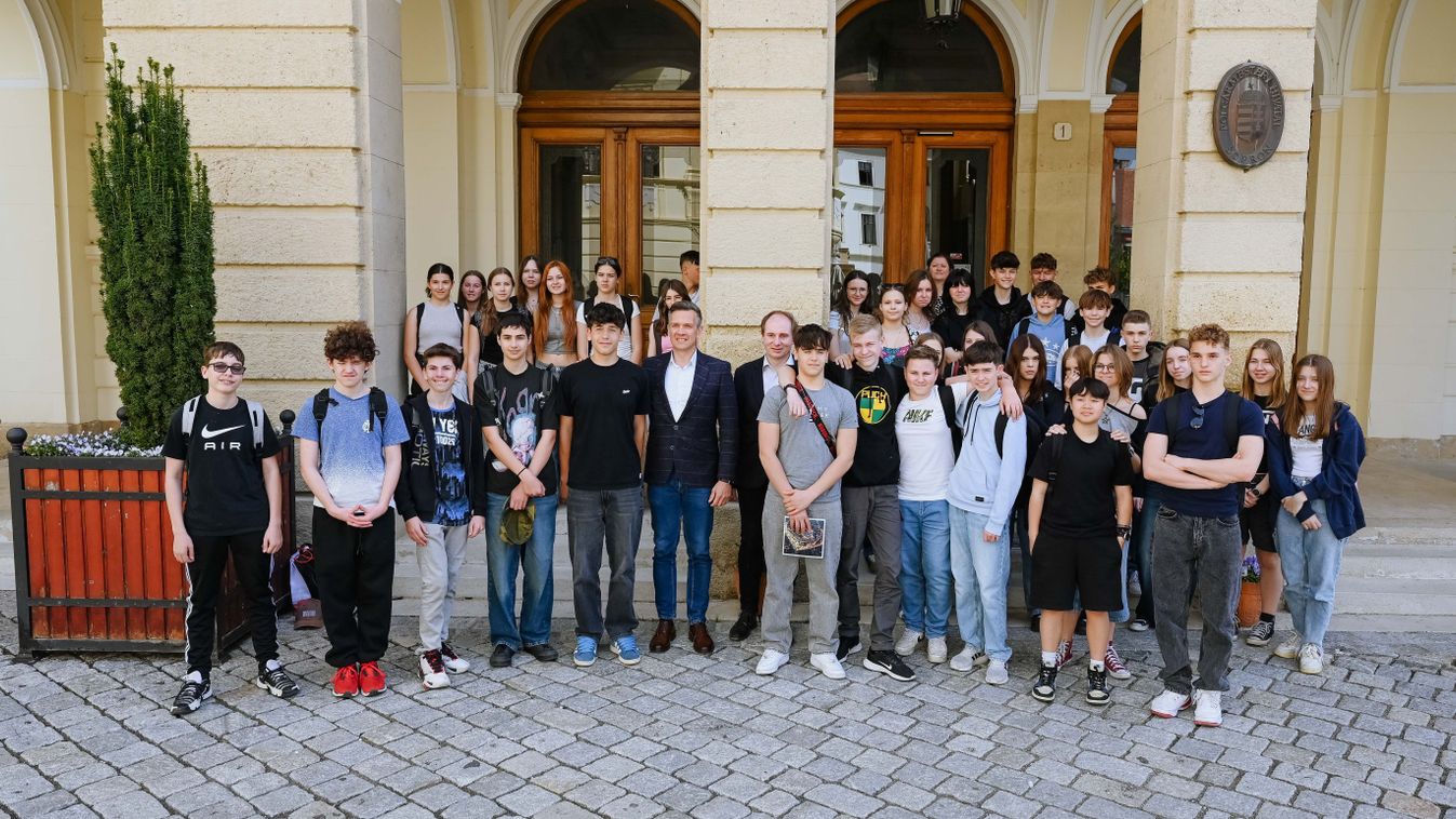 KISALFOLD – Kismartoni diákok ismerkedtek Sopron történelmével