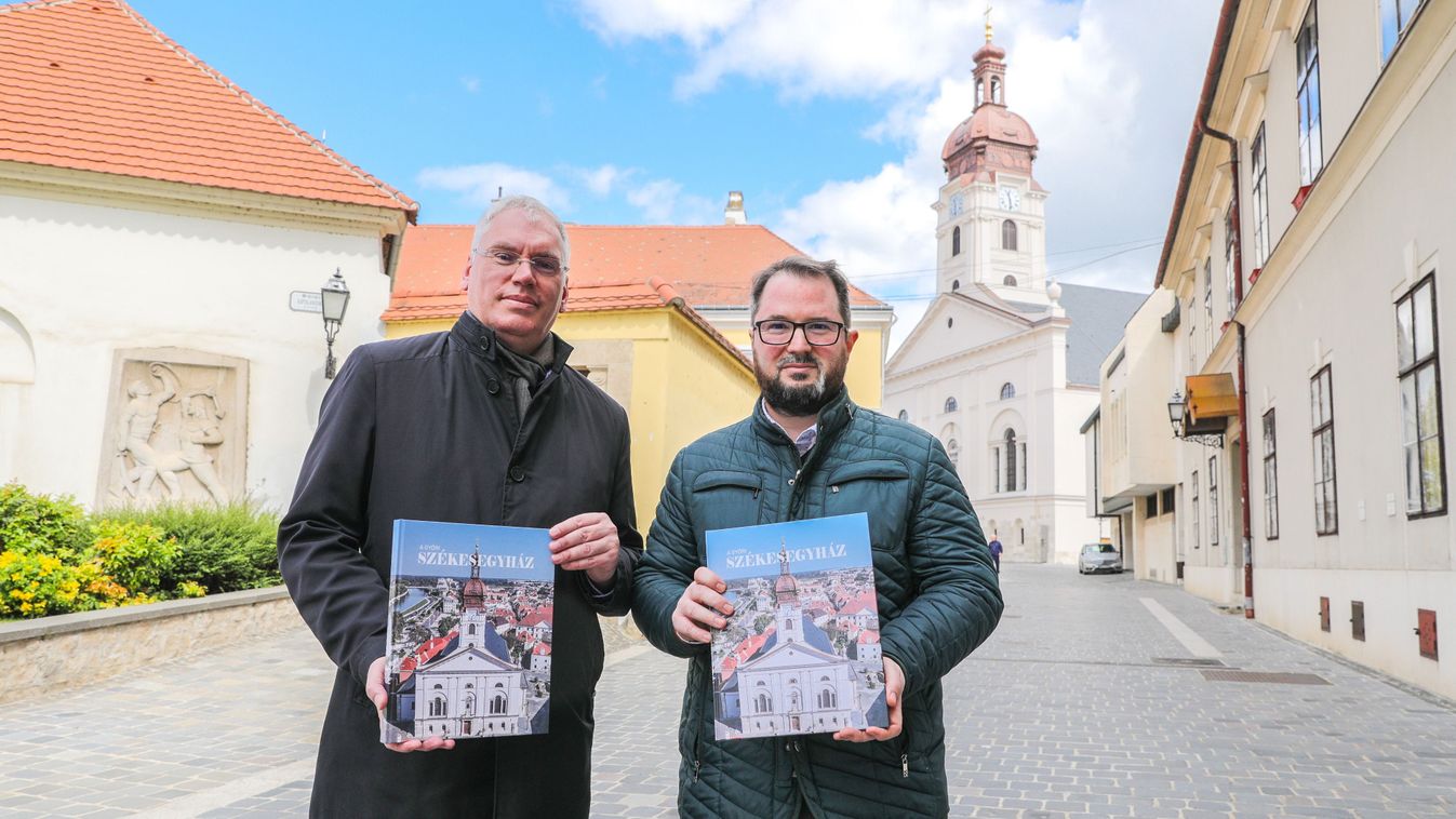 KISALFOLD – Kiadvány született a győri Székesegyház történetéről, értékeiről