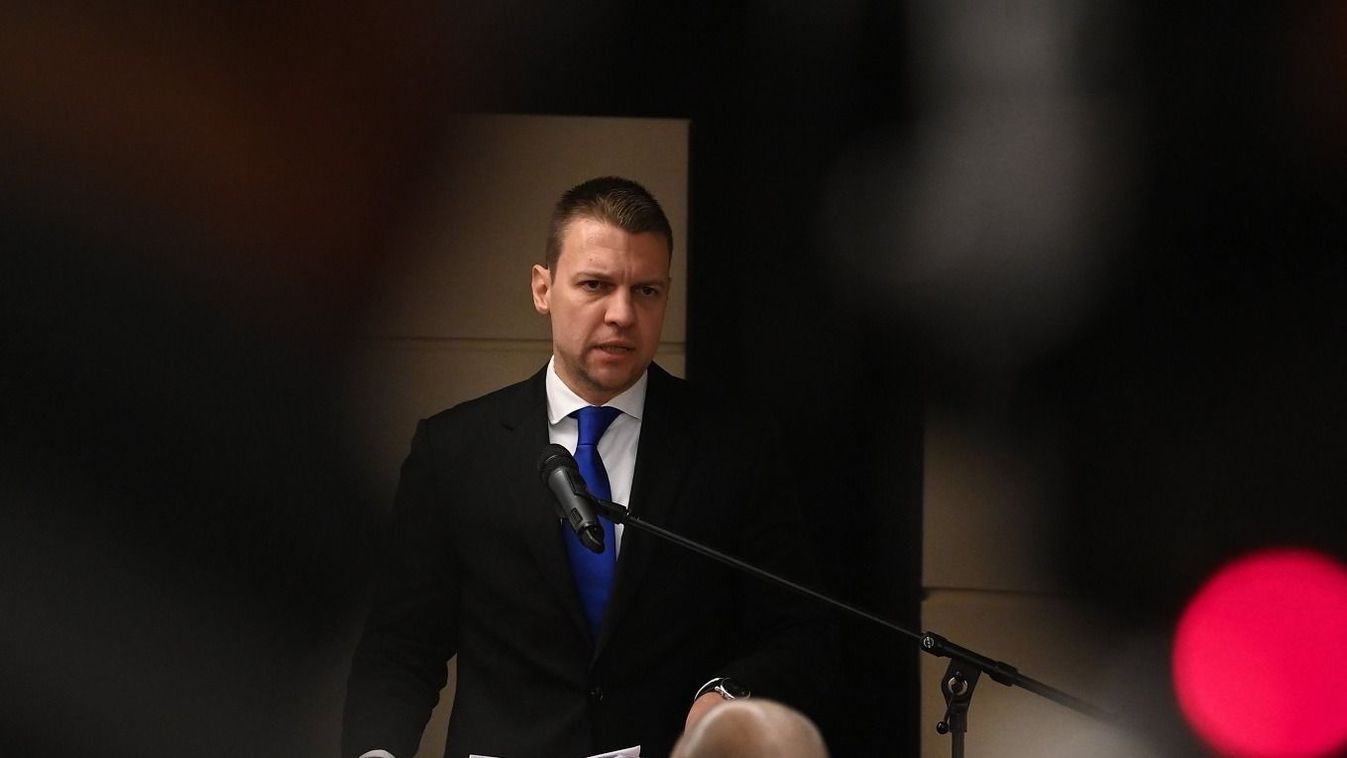 Menczer: a biztonságunk, a jövőnk és a gyerekeink, unokáink jövője múlik a június 9-i választáson (videó)