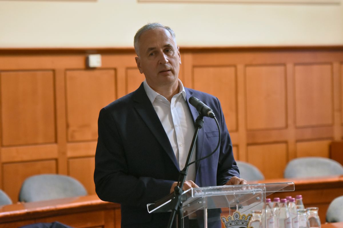 A konferencia keretében Árvay István mosonmagyaróvári polgármester mutatta be a várost és fejlesztését
