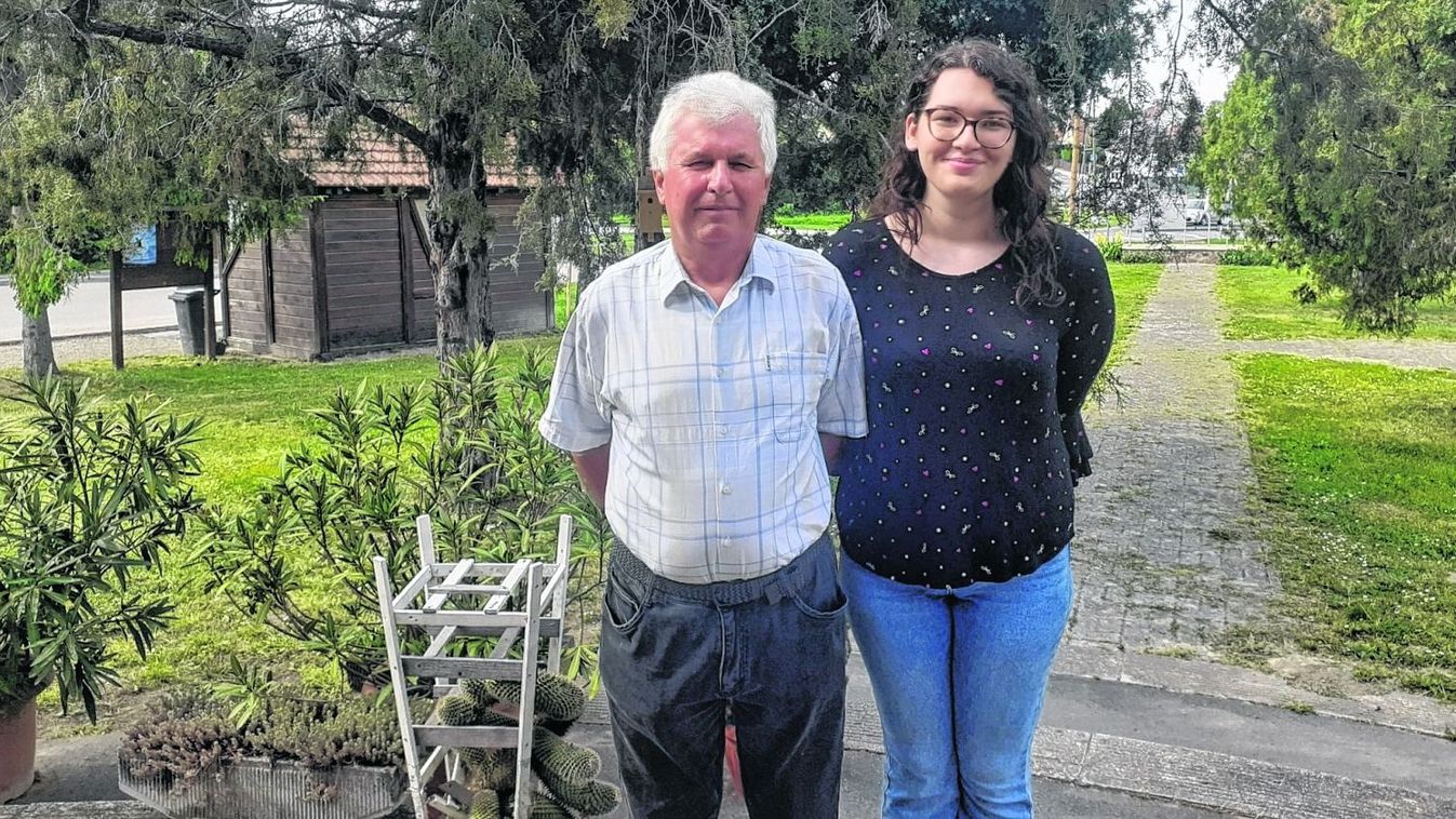 Balladákban meséli el nagyapja történeteit a 17 éves ravazdi lány