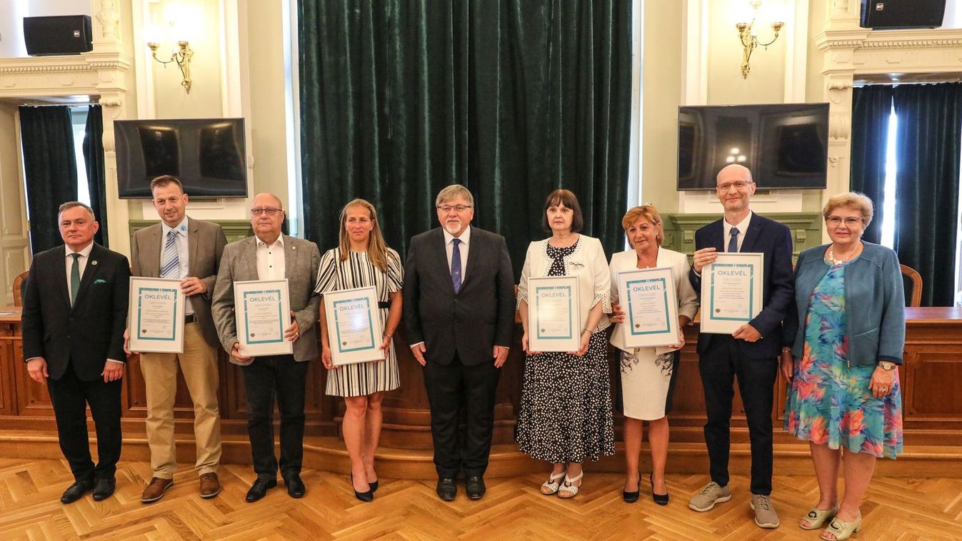 Átadták a „Győr Oktatásügyéért” és a „Győr Sportjáért” díjakat - fotók