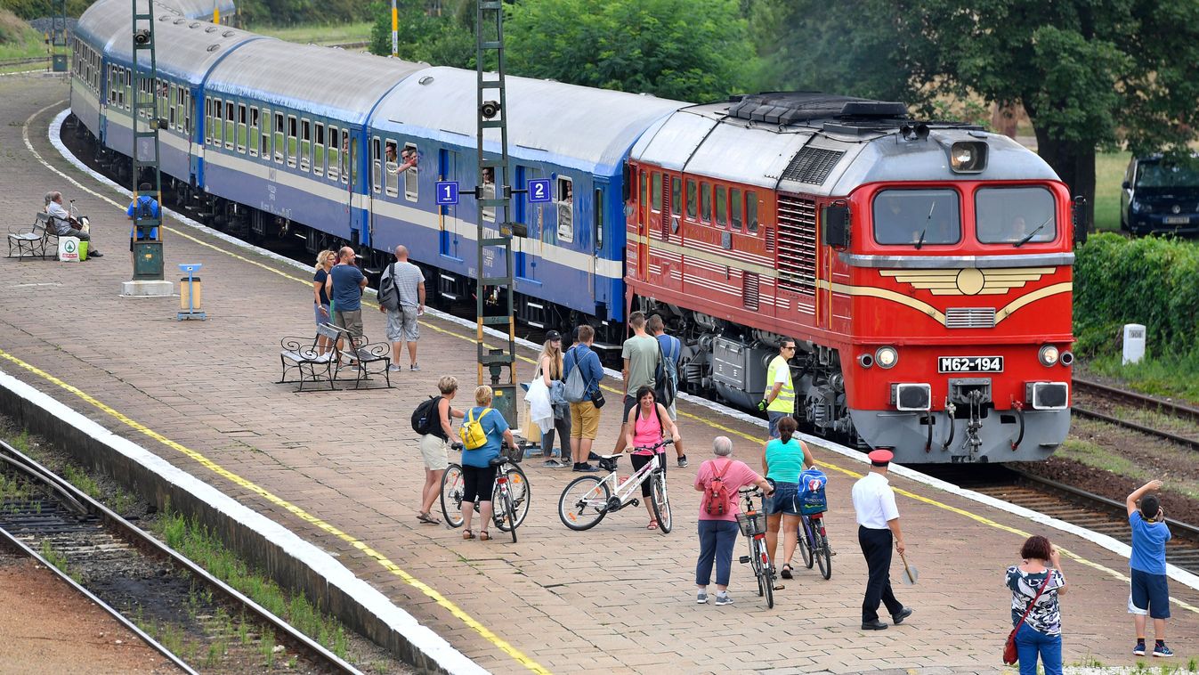 A nyári főszezoni menetrend június 22-től szeptember 1-jéig lesz érvényben