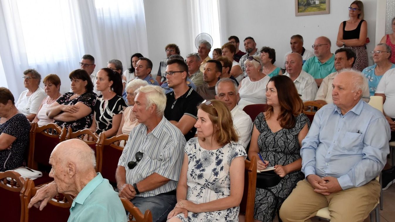 Összefogás - 70 éve szakadt át a gát és öntötte el a Szigetközt a víz - fotók, videó