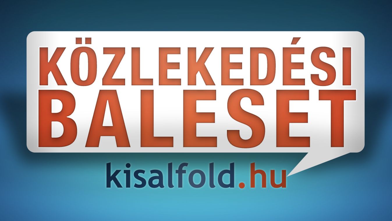 Kamion és kisbusz ütközött az M1-esen Károlyháza és Lébény között