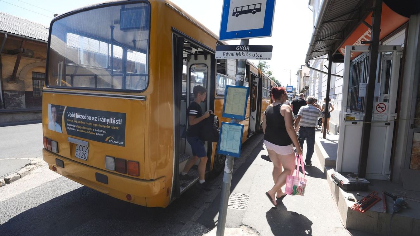 KISALFOLD – Terelőútvonalon közlekednek a buszok a Győrkőcfesztivál alatt