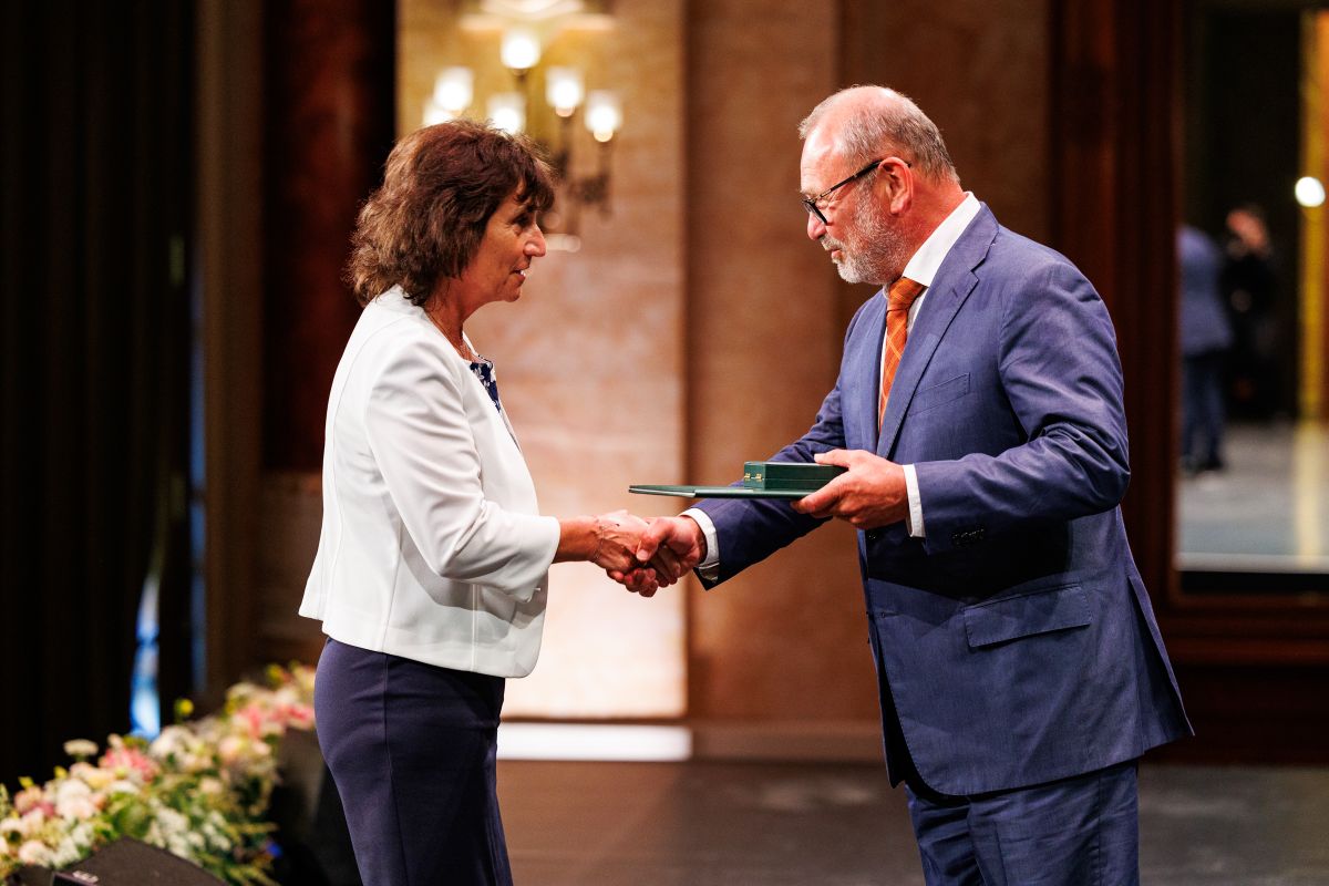 Mohácsiné Simon Gabriella, a Vízvédelmi és Vízgyűjtő-gazdálkodási Osztály nyugalmazott osztályvezetője.