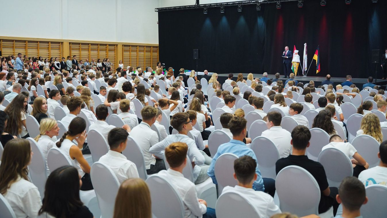 Jubileumi tanévnyitó a győri Audi-iskolában