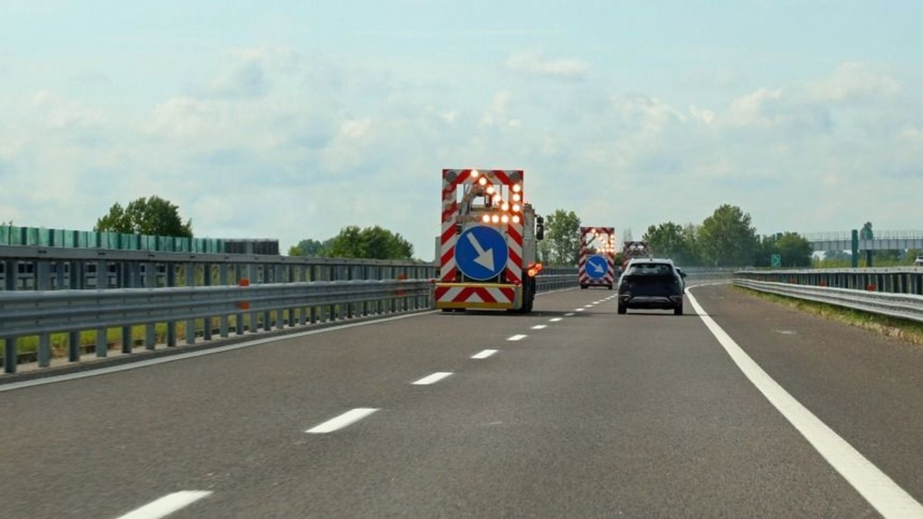 Készüljenek torlódásra az M1-esen a főváros felé autózók Győr és Tata között