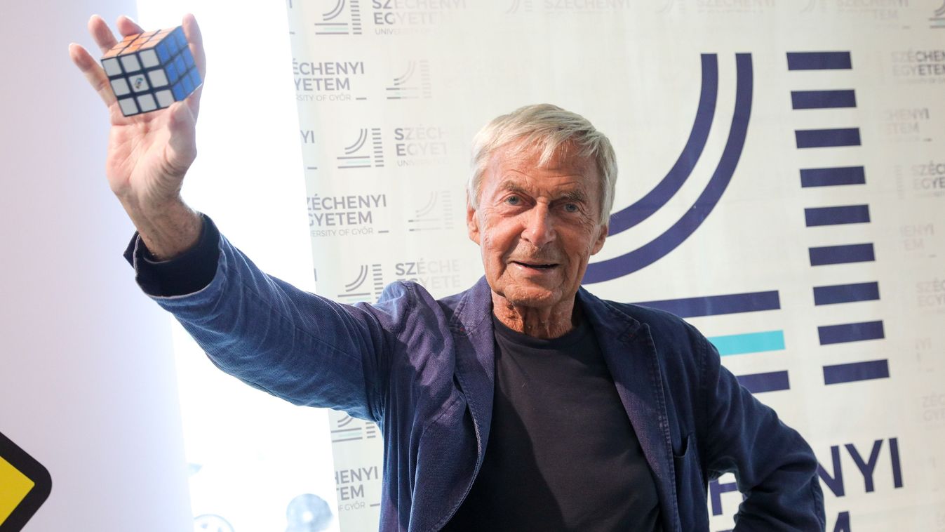 Egy kocka mind felett - Rubik Ernő mesélt a kitartásról, a világegyetemről és a New York-i telefonkönyvről Győrben- videó