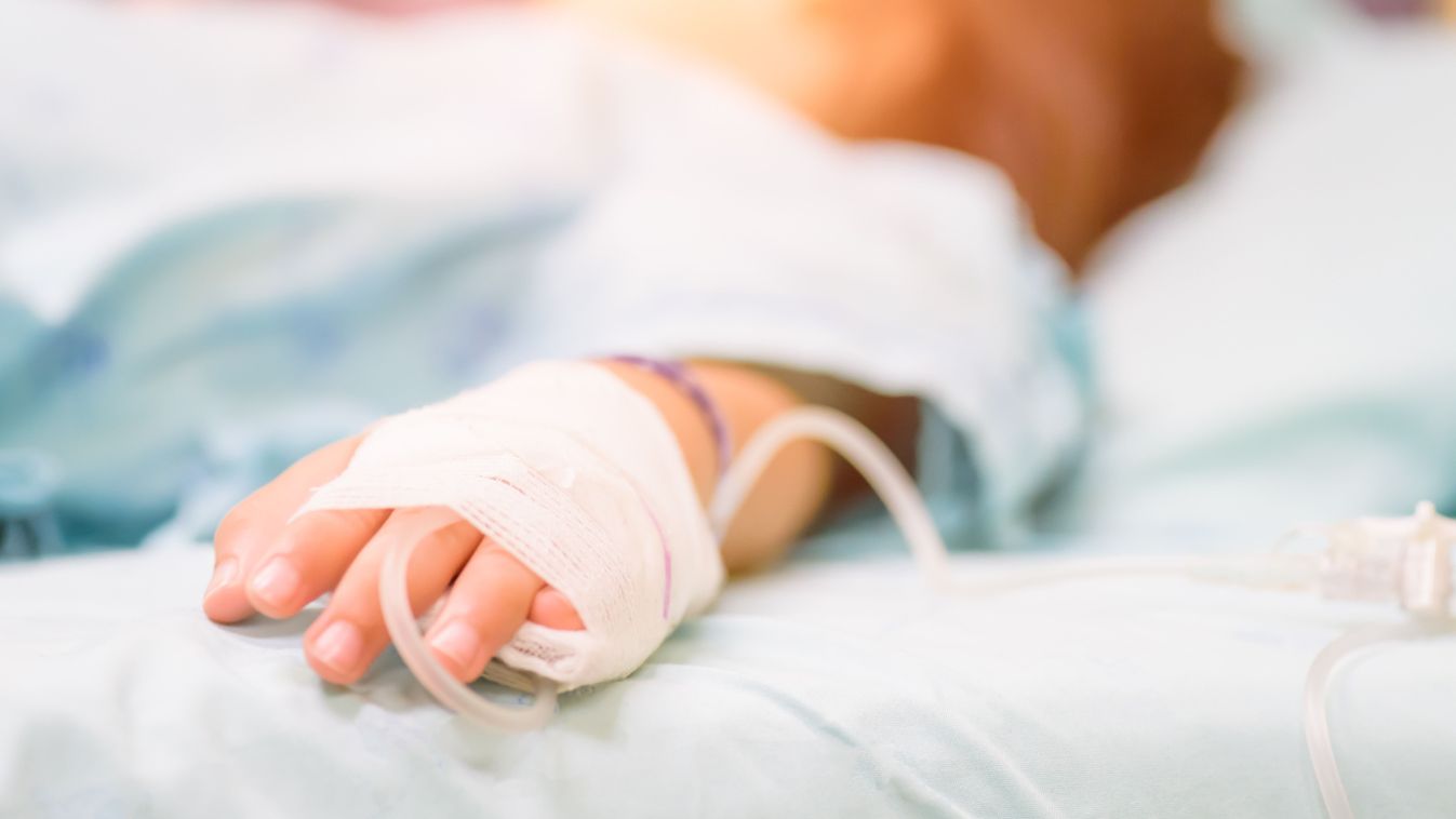 Szemétégető gödörbe esett egy 4 éves kisfiú, súlyosan megégett