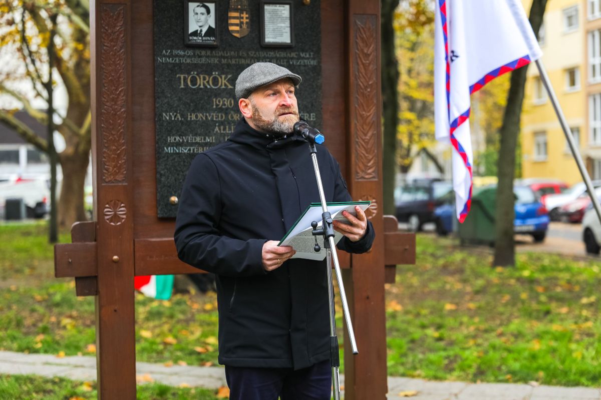 Az 56-os Török István emlékét őrző koszorúzási ünnepségen Tóth Péter mondott beszédet 