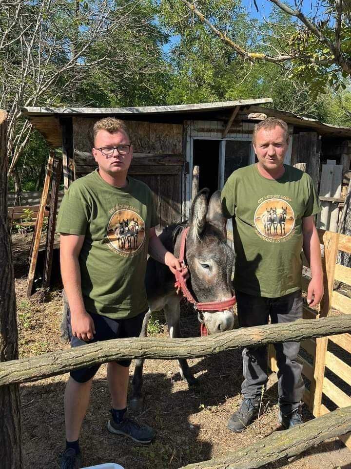 Már nem csak álom a szamárrezervátum Patrik és édesapja 11 szamárnak 2 lónak és egy kecskének viselik gondját.