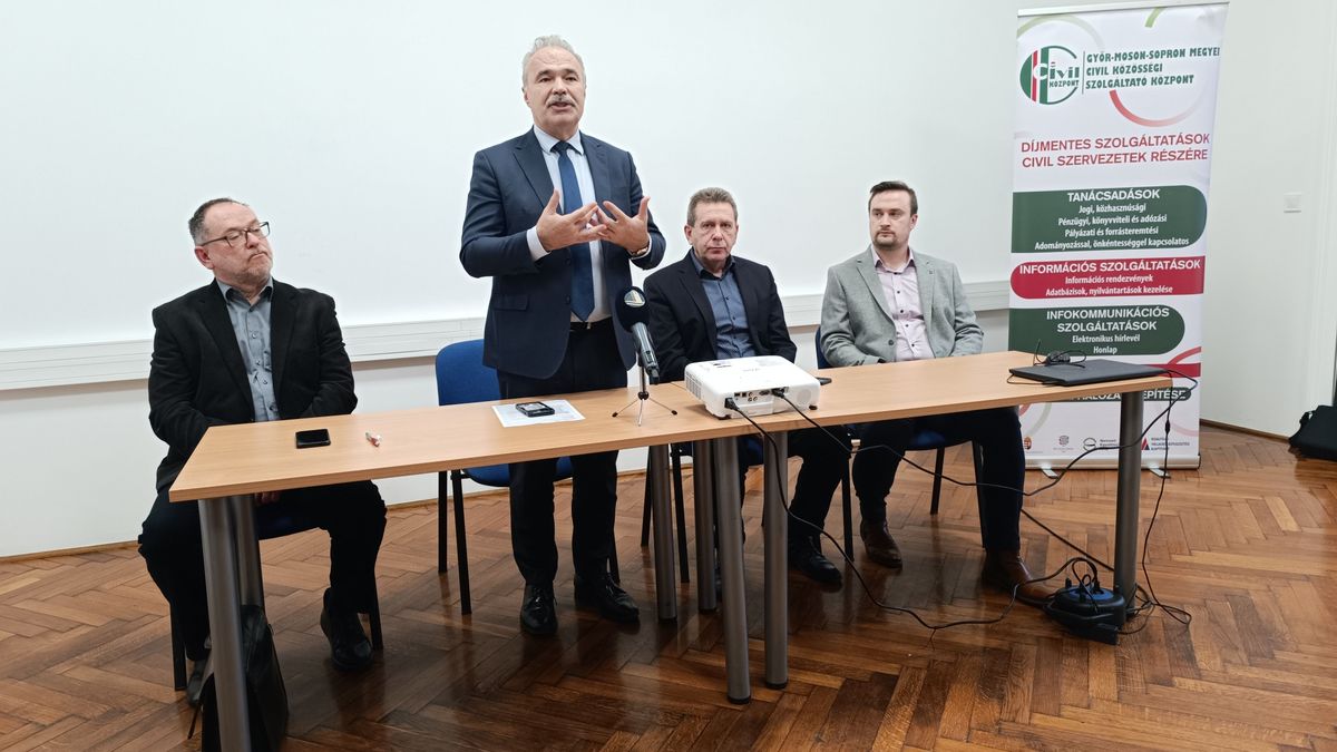 Nagy István a térség fejlesztéseire és terveire nyújtott bővebb kitekintést a civil kerekasztal keretében.