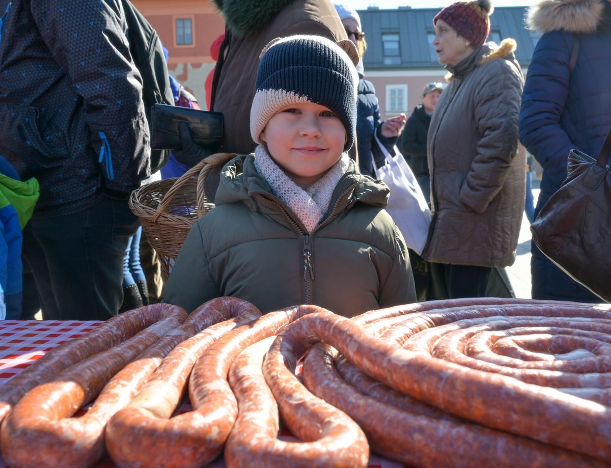 disznóvágás győr dunakapu tér kolbász