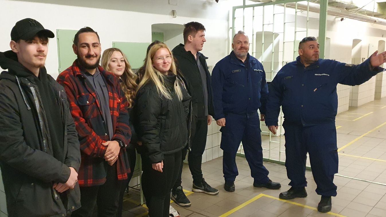 Tapasztalatszerzés miatt kerültek börtöncellába a diákok Sopronkőhidán