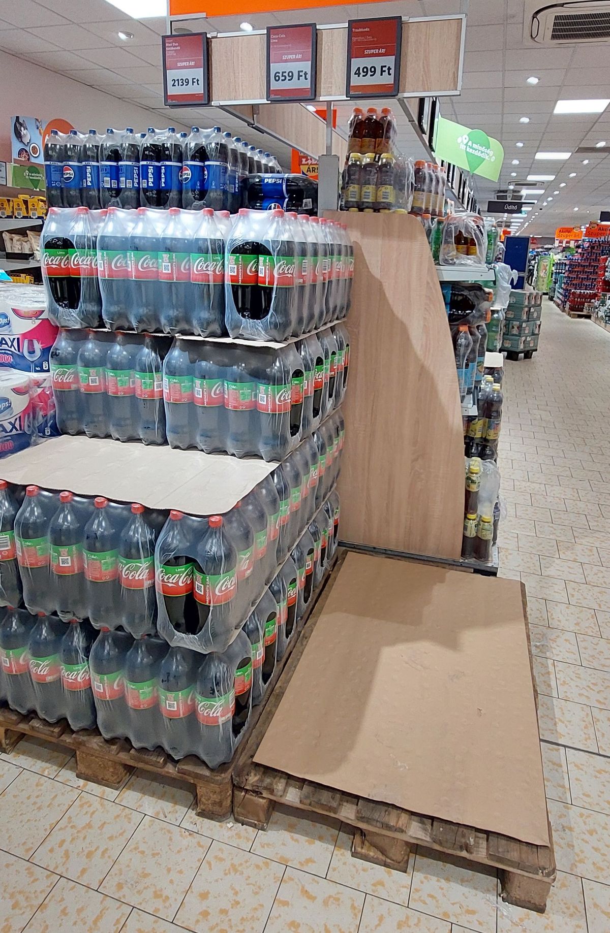 Olvasónk fotója - A Traubi csütörtök estére elfogyott az egyik győri Lidlben.