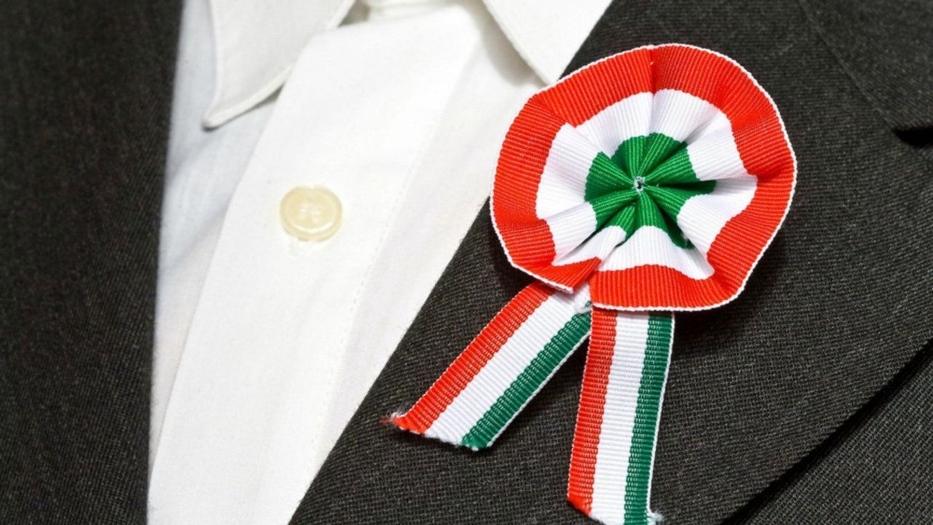 Hősök szolgálaton kívül is - Két életmentő tűzoltót tüntettek ki