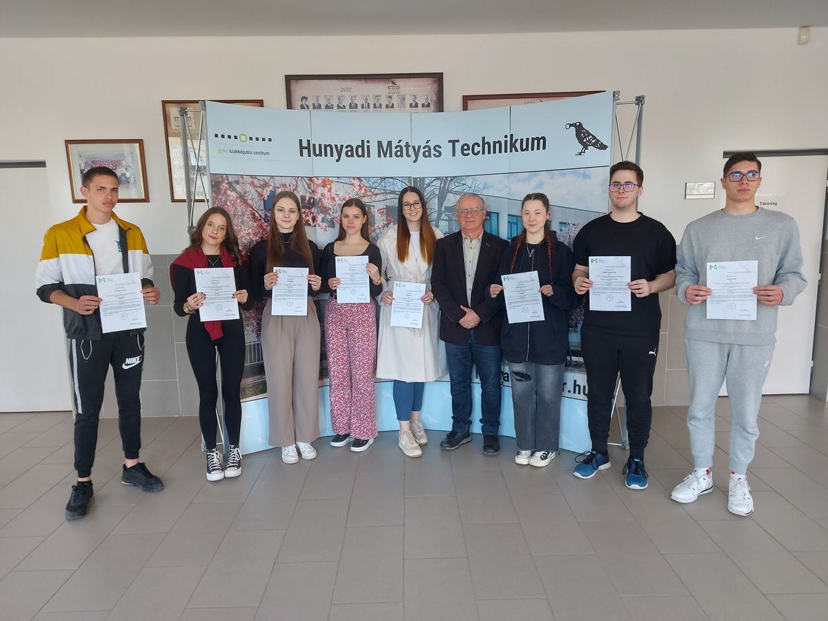 Szakmai versenyen a mosonmagyaróvári Hunyadi Technikum diákjai