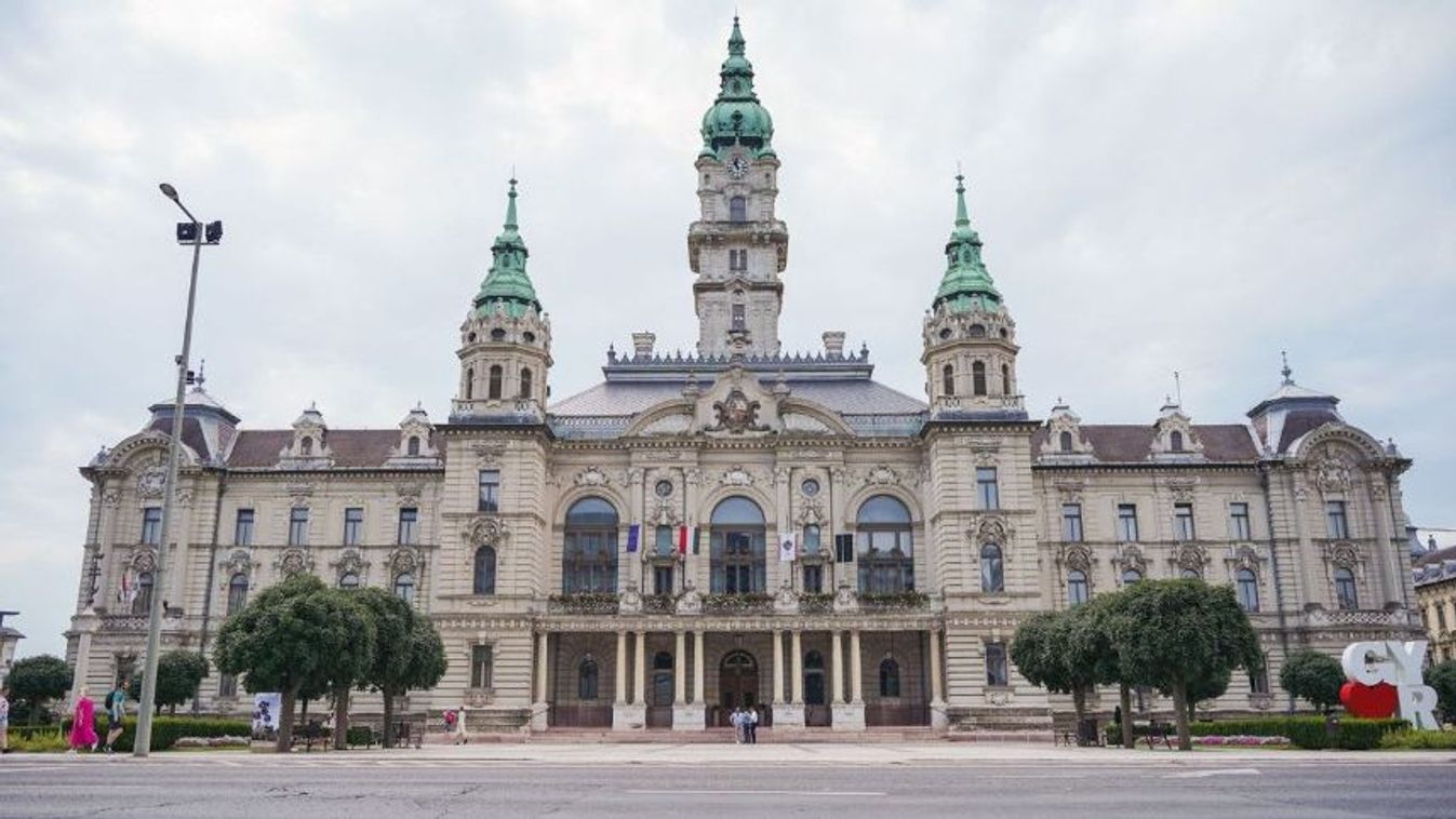 Fidesz-KDNP győri frakciója - Nem az emelésre, igen a támogatásra!