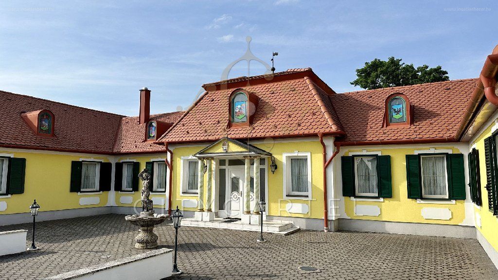 Kastély eladó közel az osztrák határhoz